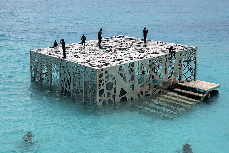 Подводная экспозиция ждет посетителей на Мальдивах