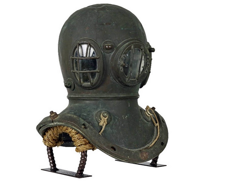 Старинный водолазный шлем продан за рекордные 54 000 долларов