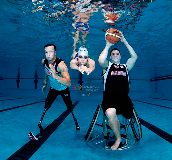 Рекламная съемка паралимпийцев под водой