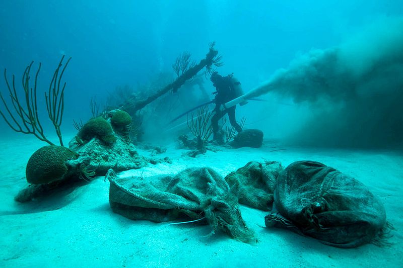 Находка подводных археологов заинтересовала парфюмеров
