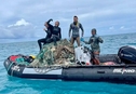 Фридайверы очистили от брошенных сетей целый риф