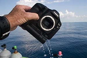 Дайвинг. Боитесь, что ваш бокс для подводной фотосъемки зальет водой?