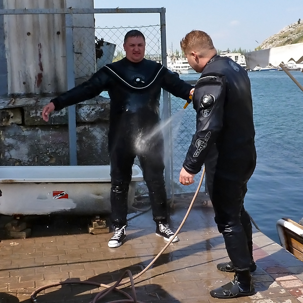 Сухой гидрокостюм Fusion Whites - полугодовой тест на Черном море