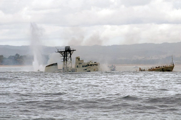 Португалия специально для дайверов затопила два военных корабля
